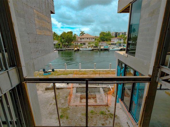1524 SE 13th St, Fort Lauderdale FL 33316