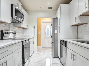 10290 Carmen Lane, Royal Palm Beach FL 33411