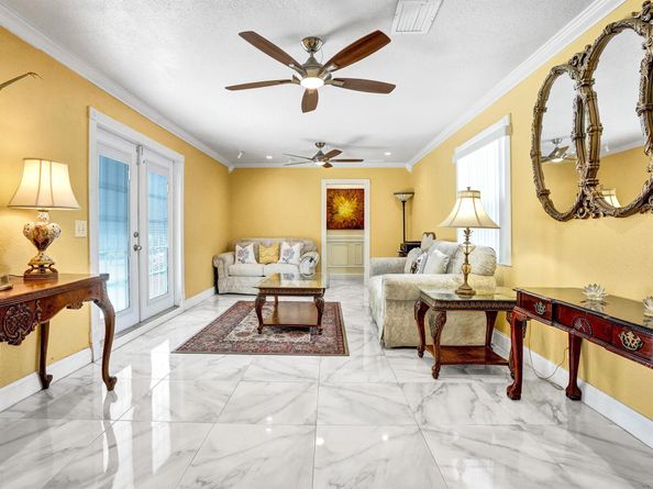 10290 Carmen Lane, Royal Palm Beach FL 33411