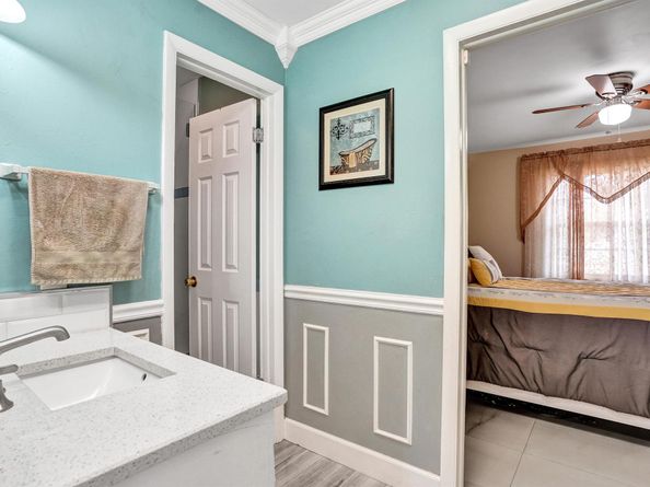 10290 Carmen Lane, Royal Palm Beach FL 33411