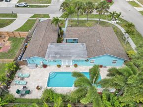 10290 Carmen Lane, Royal Palm Beach FL 33411