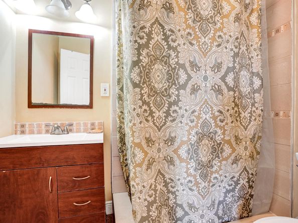10290 Carmen Lane, Royal Palm Beach FL 33411
