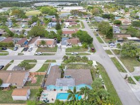 10290 Carmen Lane, Royal Palm Beach FL 33411