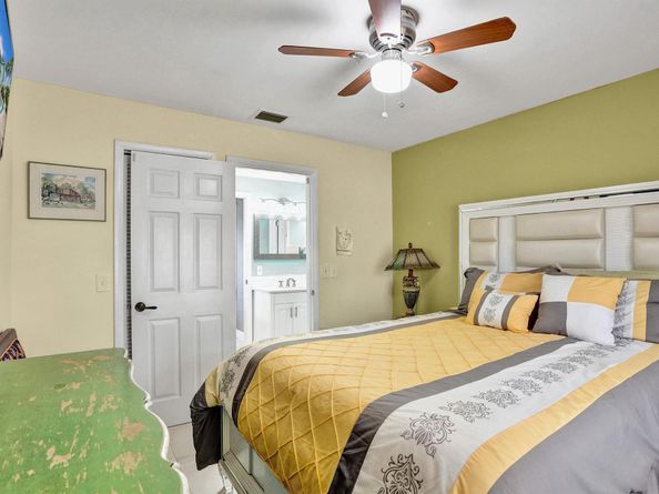 10290 Carmen Lane, Royal Palm Beach FL 33411