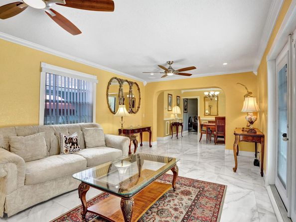 10290 Carmen Lane, Royal Palm Beach FL 33411