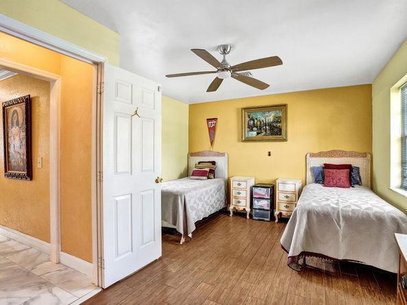 10290 Carmen Lane, Royal Palm Beach FL 33411