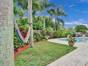 10290 Carmen Lane, Royal Palm Beach FL 33411