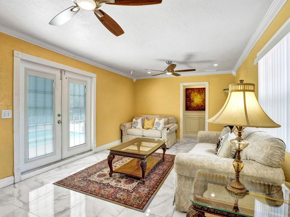 10290 Carmen Lane, Royal Palm Beach FL 33411