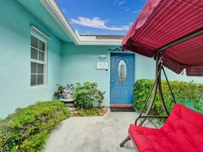 10290 Carmen Lane, Royal Palm Beach FL 33411