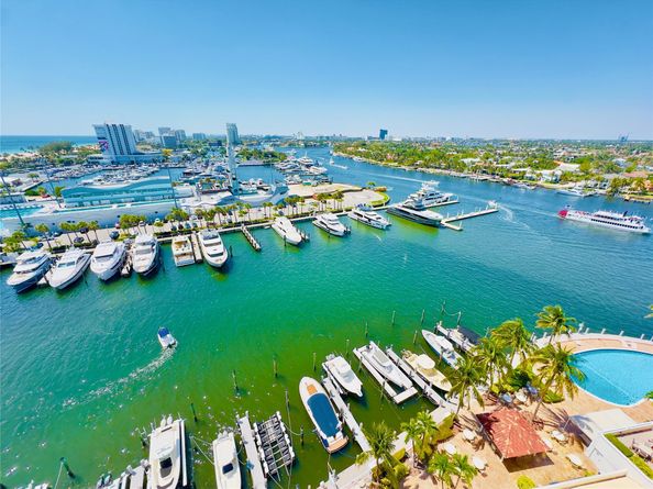1 Las Olas Circle 1414, Fort Lauderdale FL 33316