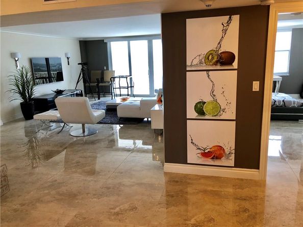 1 Las Olas Circle 1414, Fort Lauderdale FL 33316