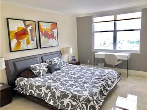 1 Las Olas Circle 1414, Fort Lauderdale FL 33316