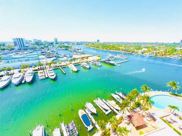 1 Las Olas Circle 1414, Fort Lauderdale FL 33316