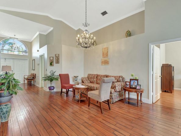 6090 Newport Village Way, Lake Worth FL 33463