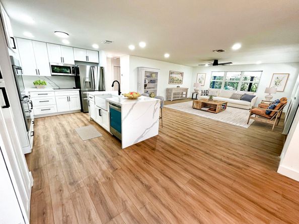 216 Bayberry Dr, Plantation FL 33317