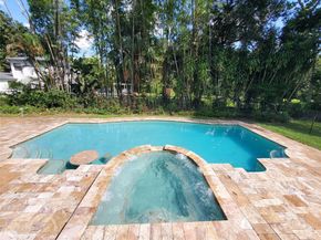 216 Bayberry Dr, Plantation FL 33317