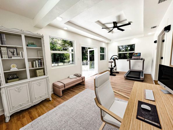 216 Bayberry Dr, Plantation FL 33317