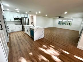 216 Bayberry Dr, Plantation FL 33317