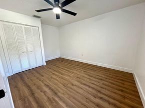 216 Bayberry Dr, Plantation FL 33317