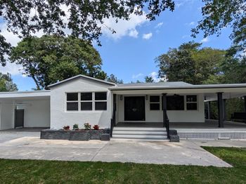 216 Bayberry Dr
