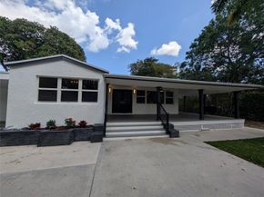 216 Bayberry Dr, Plantation FL 33317