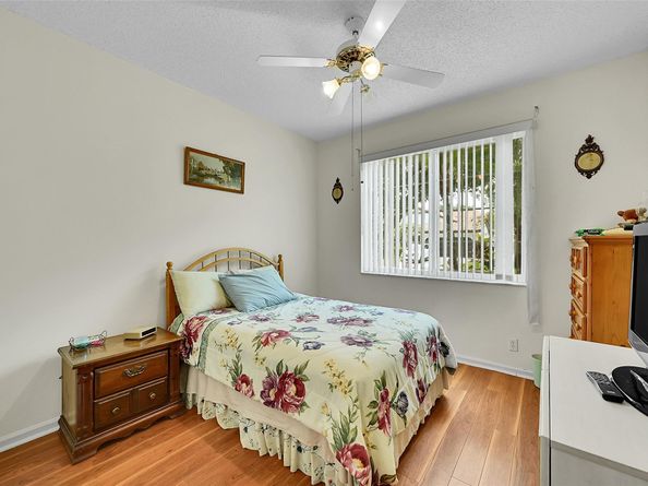 5791 NW 48th Dr, Coral Springs FL 33067
