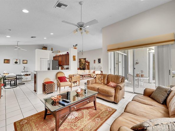 5791 NW 48th Dr, Coral Springs FL 33067