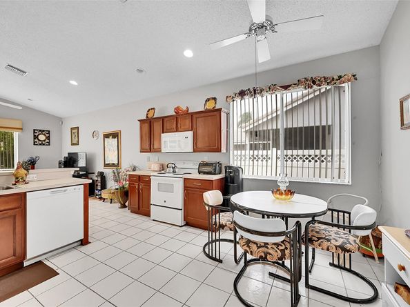 5791 NW 48th Dr, Coral Springs FL 33067