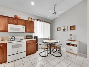 5791 NW 48th Dr, Coral Springs FL 33067