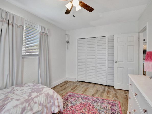 6321 Raleigh St, Hollywood FL 33024
