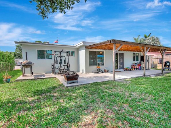 6321 Raleigh St, Hollywood FL 33024