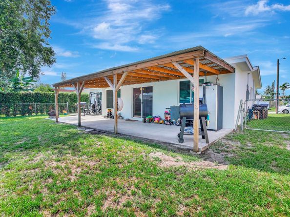 6321 Raleigh St, Hollywood FL 33024