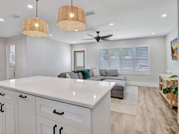 6321 Raleigh St, Hollywood FL 33024