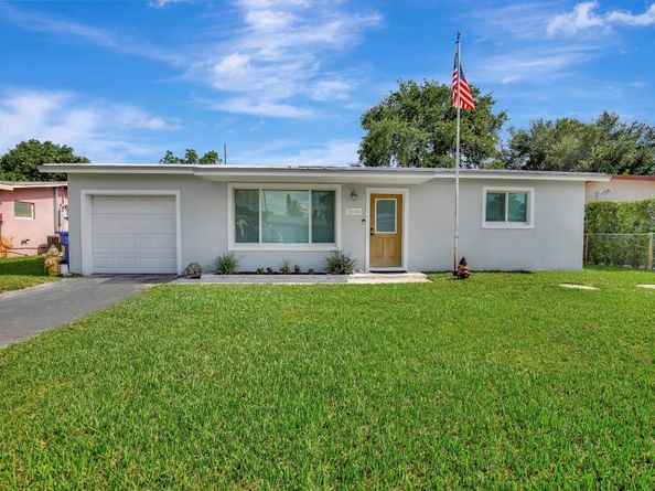 6321 Raleigh St, Hollywood FL 33024