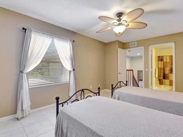 5201 Wheatley Court, Boynton Beach FL 33436