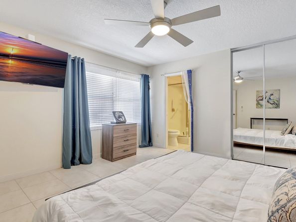 5201 Wheatley Court, Boynton Beach FL 33436