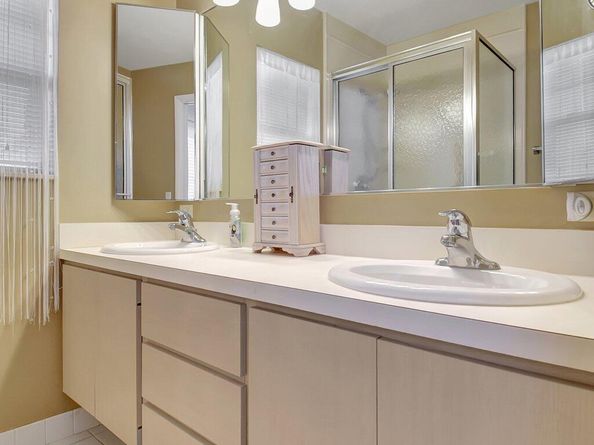 5201 Wheatley Court, Boynton Beach FL 33436