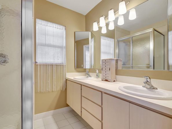 5201 Wheatley Court, Boynton Beach FL 33436