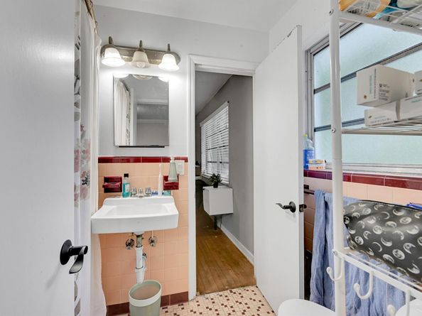 1331 S Palmway, Lake Worth Beach FL 33460
