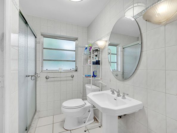 1331 S Palmway, Lake Worth Beach FL 33460