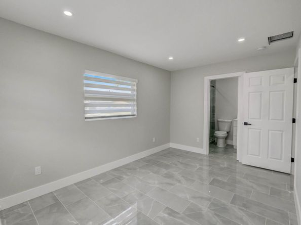 520 SW 13th Pl, Deerfield Beach FL 33441