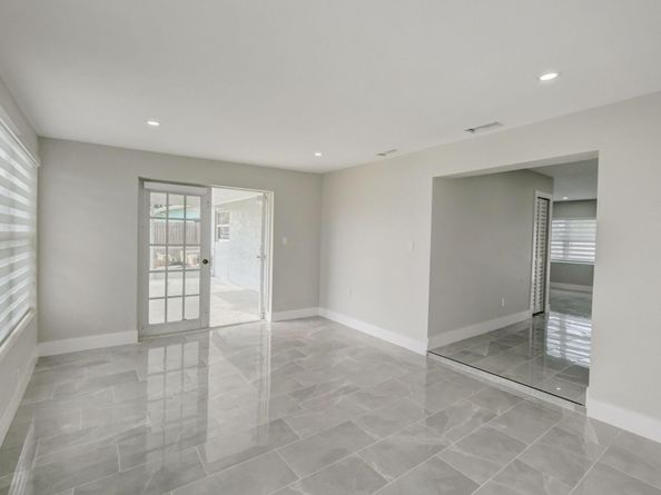 520 SW 13th Pl, Deerfield Beach FL 33441