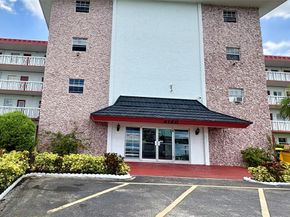 4140 NW 44th Ave 116, Lauderdale Lakes FL 33319