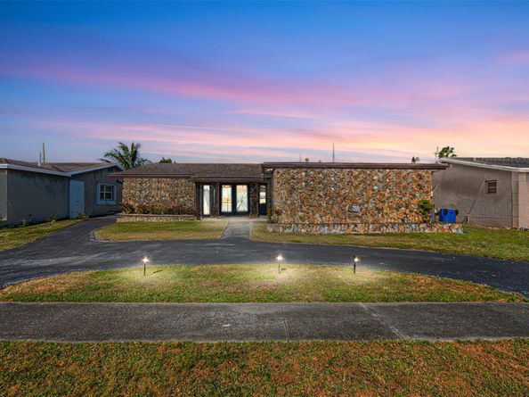 11421 NW 29th Pl, Sunrise FL 33323