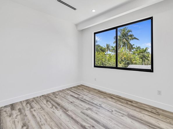 1233 NE 12 Avenue A, Fort Lauderdale FL 33304