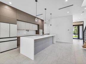 1233 NE 12 Avenue A, Fort Lauderdale FL 33304