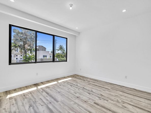 1233 NE 12 Avenue A, Fort Lauderdale FL 33304