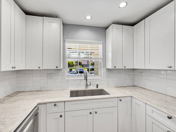 4585 NW 3rd Street D, Delray Beach FL 33445