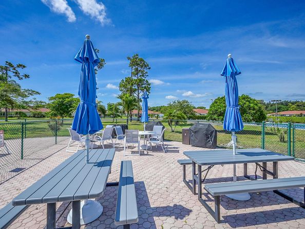 4585 NW 3rd Street D, Delray Beach FL 33445