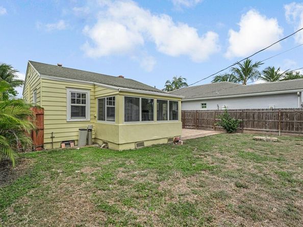 720 N Ocean Breeze, Lake Worth Beach FL 33460